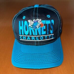 Vintagee Charlotte Hornets official licensed one size hat
